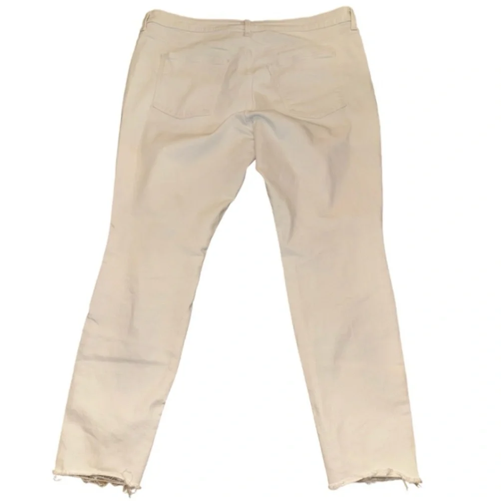Universal Thread Mid Rise Skinny White Ripped Jeans 18/34 - Picture 2 of 3
